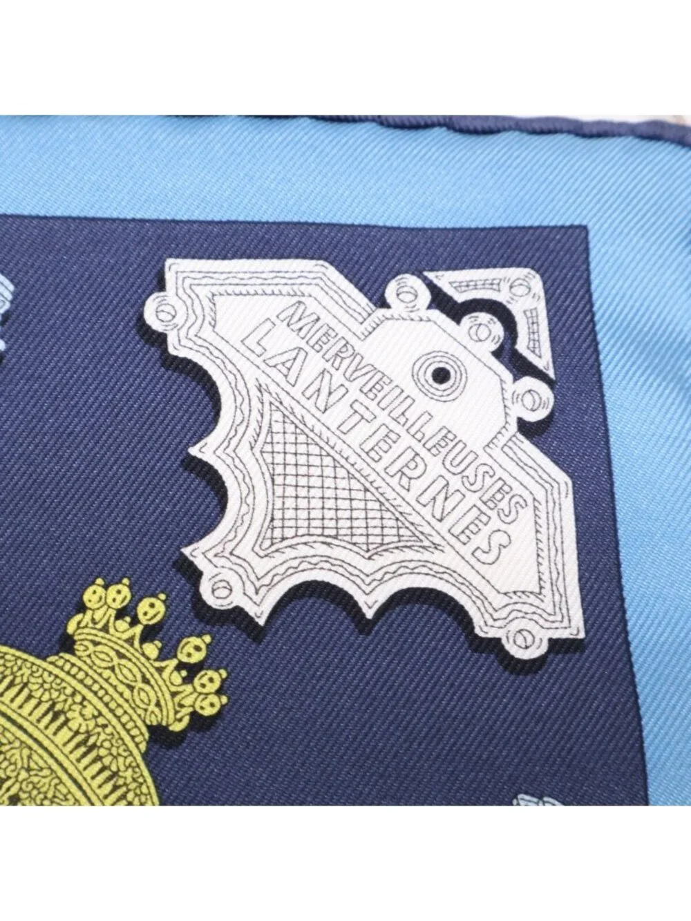 Hermes 02 Merveilleuses Lanternes Silk Carre 45 Scarf